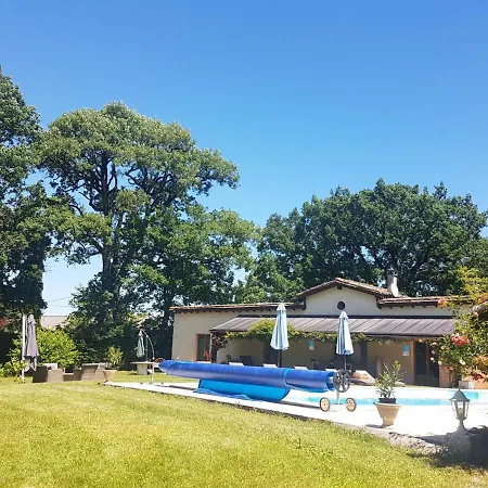 Bed and breakfast Domaine De Merugat D'hotes