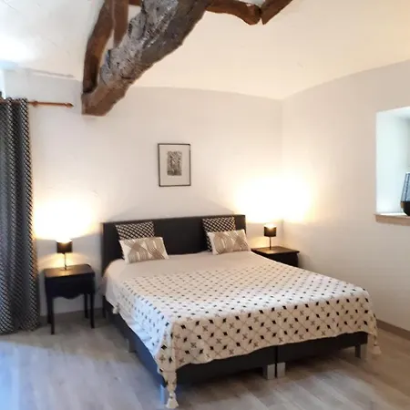 Domaine De Merugat D'hotes Bed and breakfast