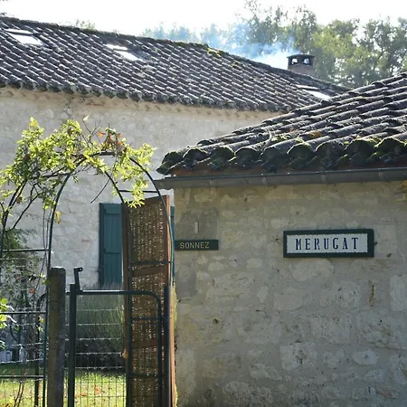 Domaine De Merugat D'hotes Bed and breakfast Valeilles