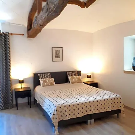 Domaine De Merugat D'hotes Bed & Breakfast *